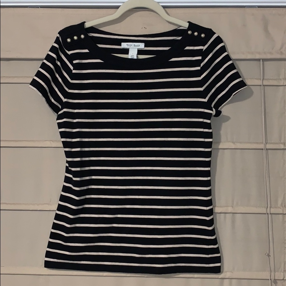 White House Black Market tshirt